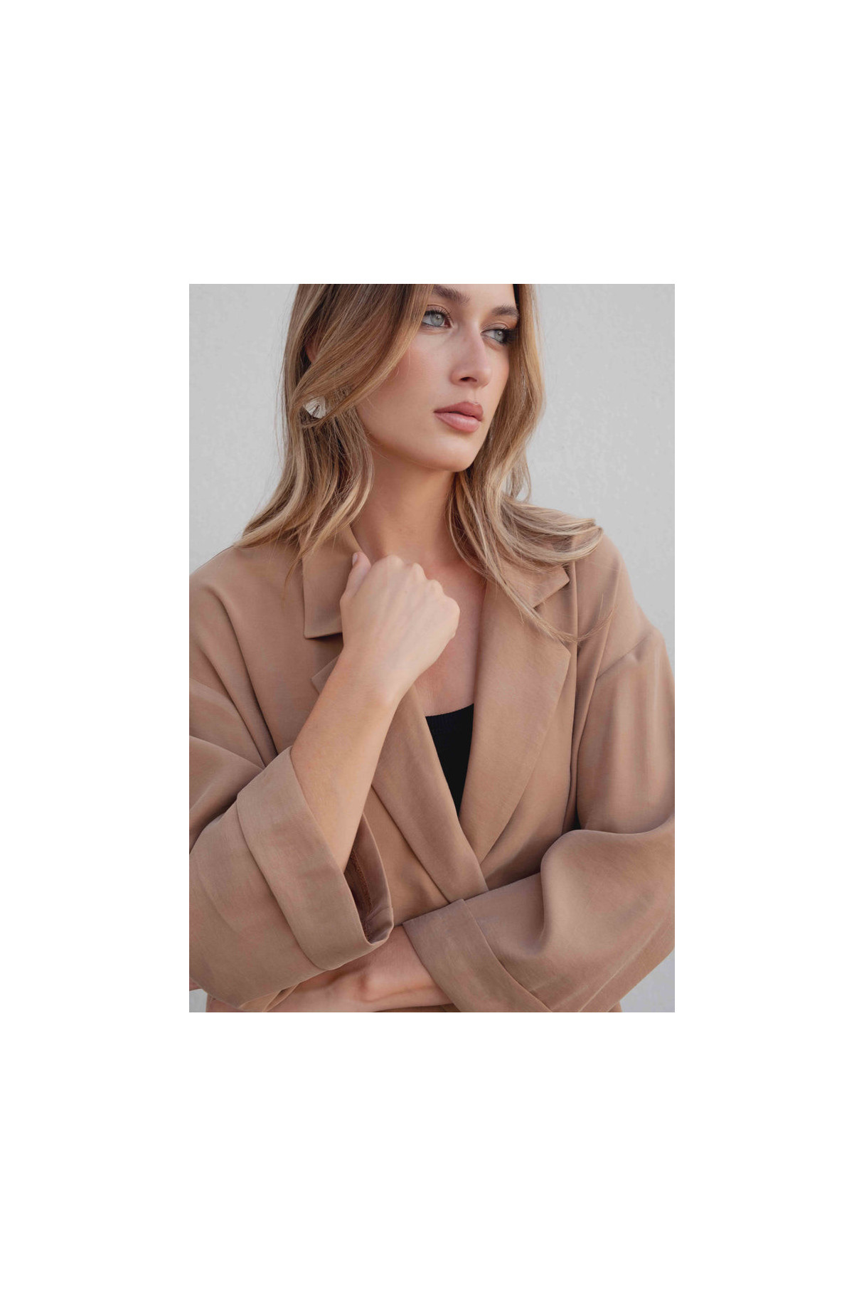 Blazer cruzada fluida camel