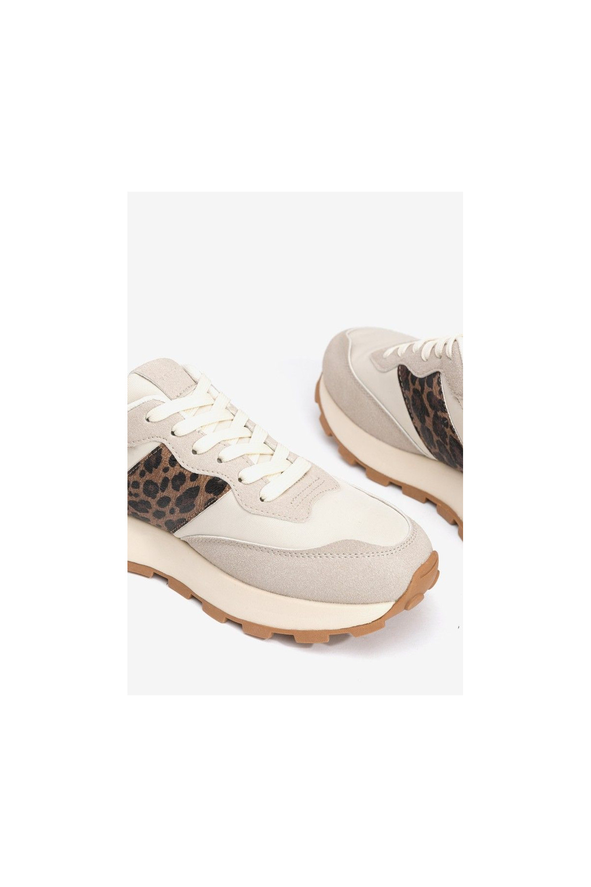 Zapatilla animal print leopardo