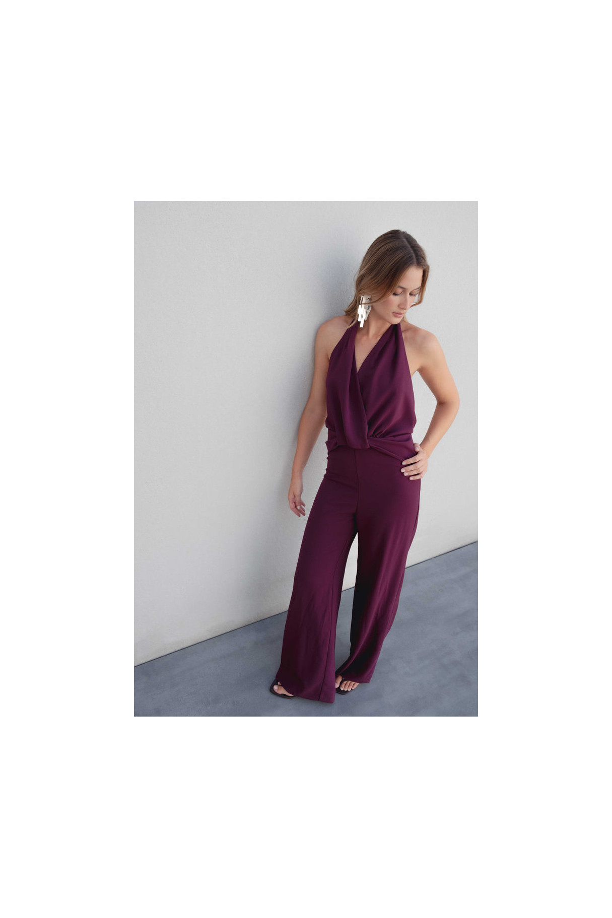 Mono halter nudo
