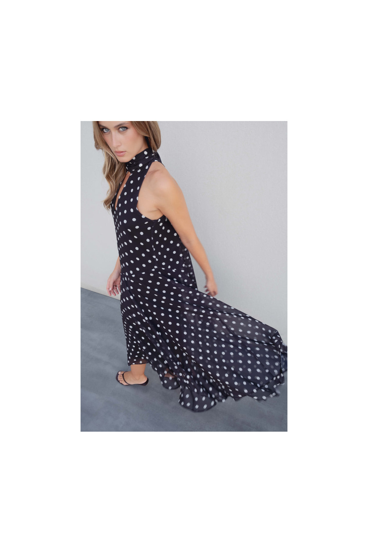 Vestido halter lunares